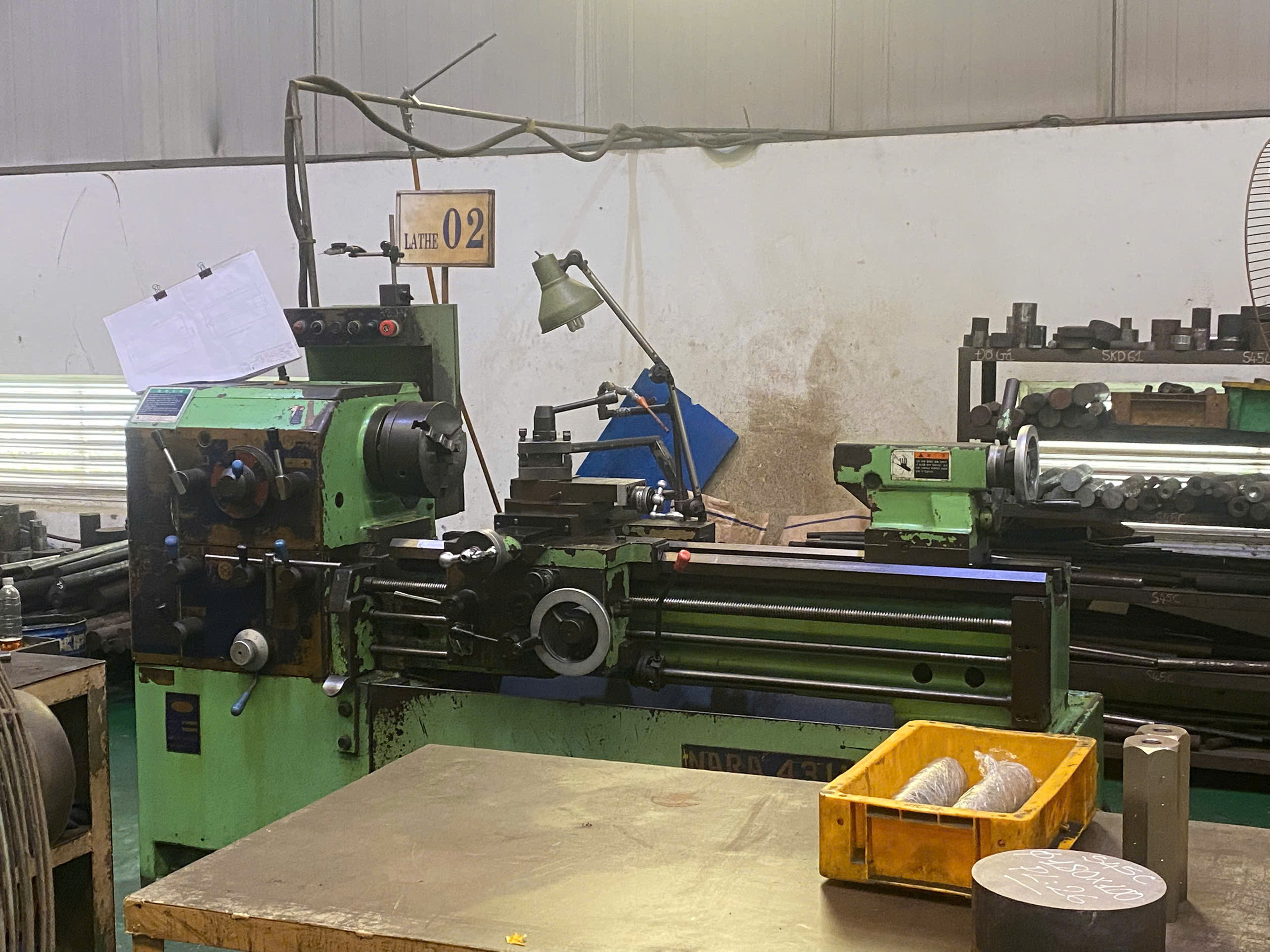 Lathe machine 2.jpg
